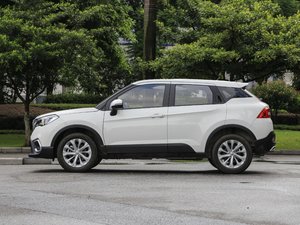 2017款1.5L 自动精英型 正侧（左）