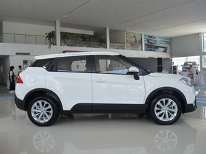 2017款1.5L 手动舒适型 整体外观