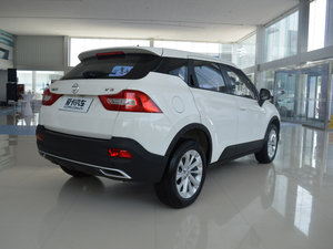 2017款1.5L 手动舒适型 整体外观