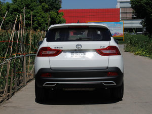 2017款1.5L 手动精英型 正后	