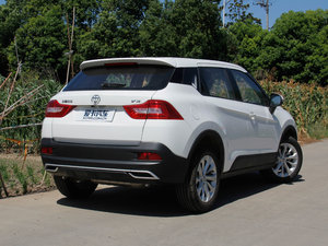 2017款1.5L 手动精英型 整体外观