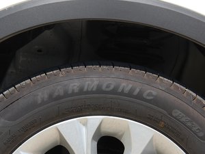 2017款1.5L 手动精英型 轮胎品牌