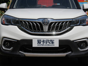 2017款1.5L 手动精英型 中网