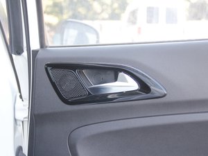 2017款1.5L 手动精英型 空间座椅
