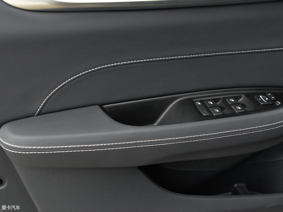 2018AV7 280T ԄŞ 5 V