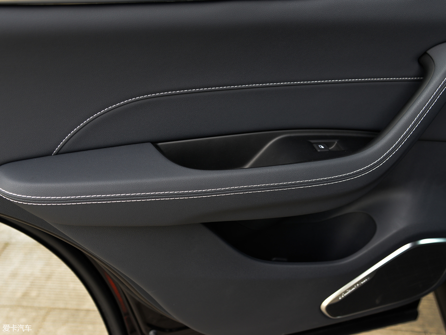 2018AV7 280T ԄŞ 5 V