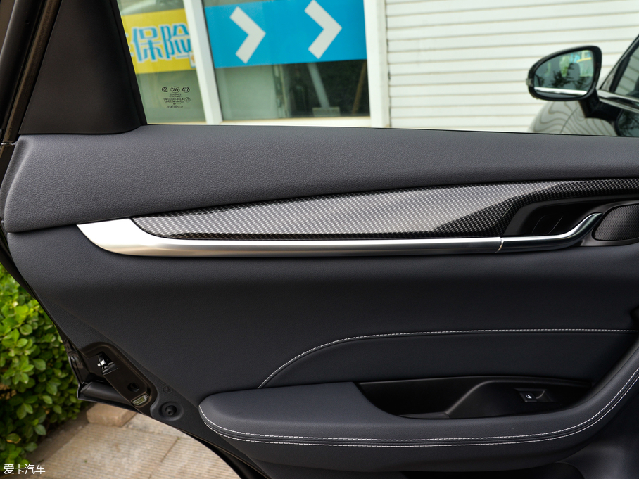 2018AV7 280T ԄŞ 5 V