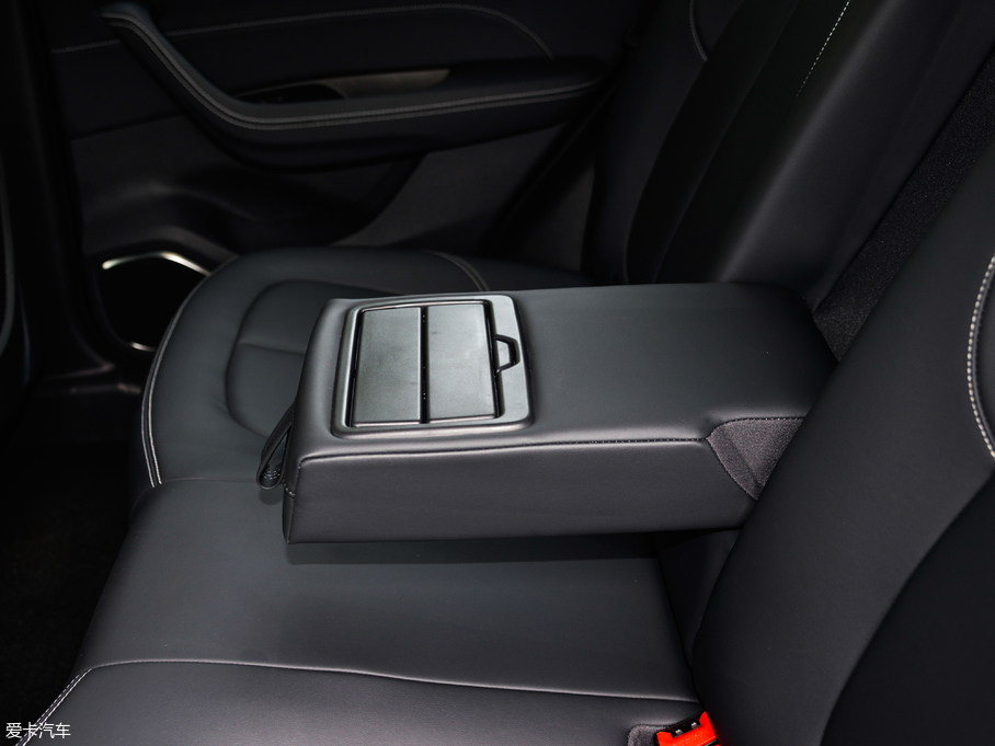 2018AV7 280T ԄŞ 5 V