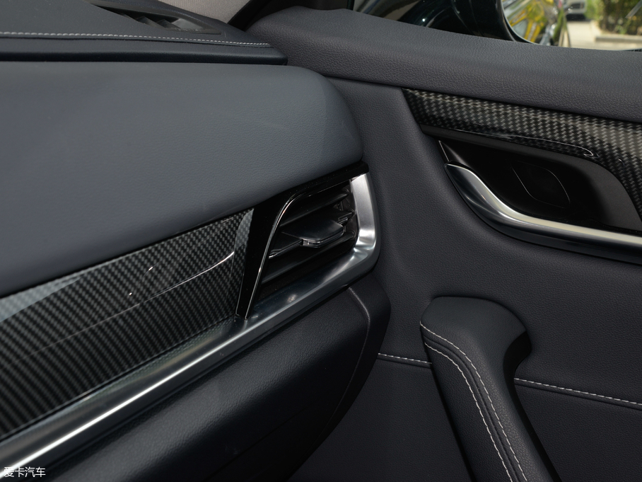 2018AV7 280T ԄŞ 5 V