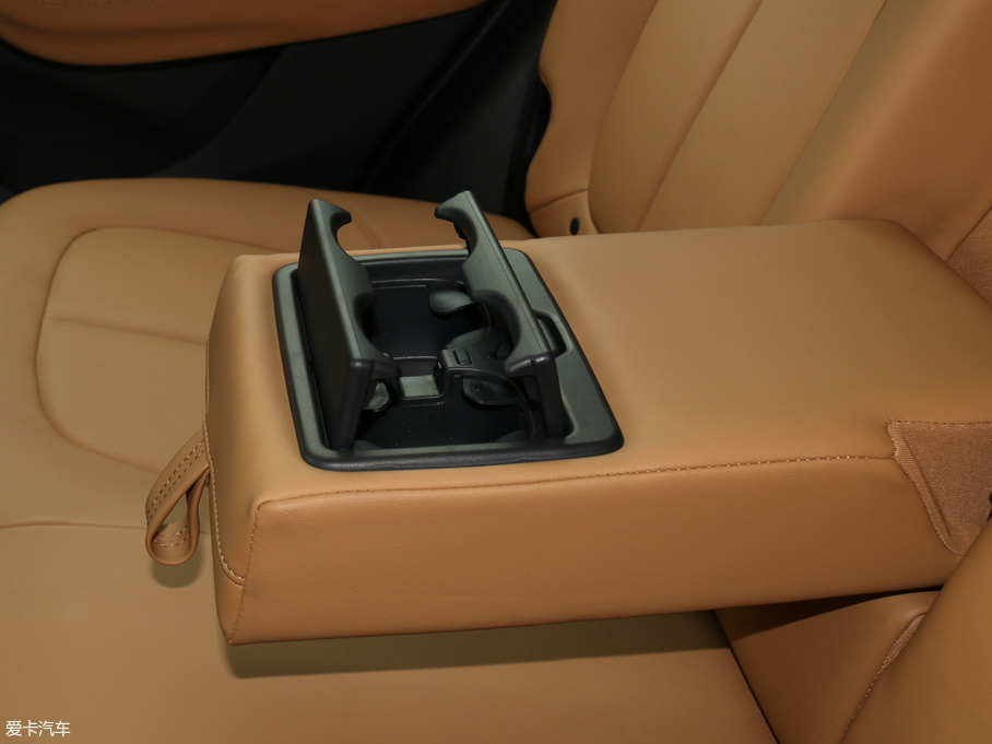 2018AV7 280T ԄŞ 5 V