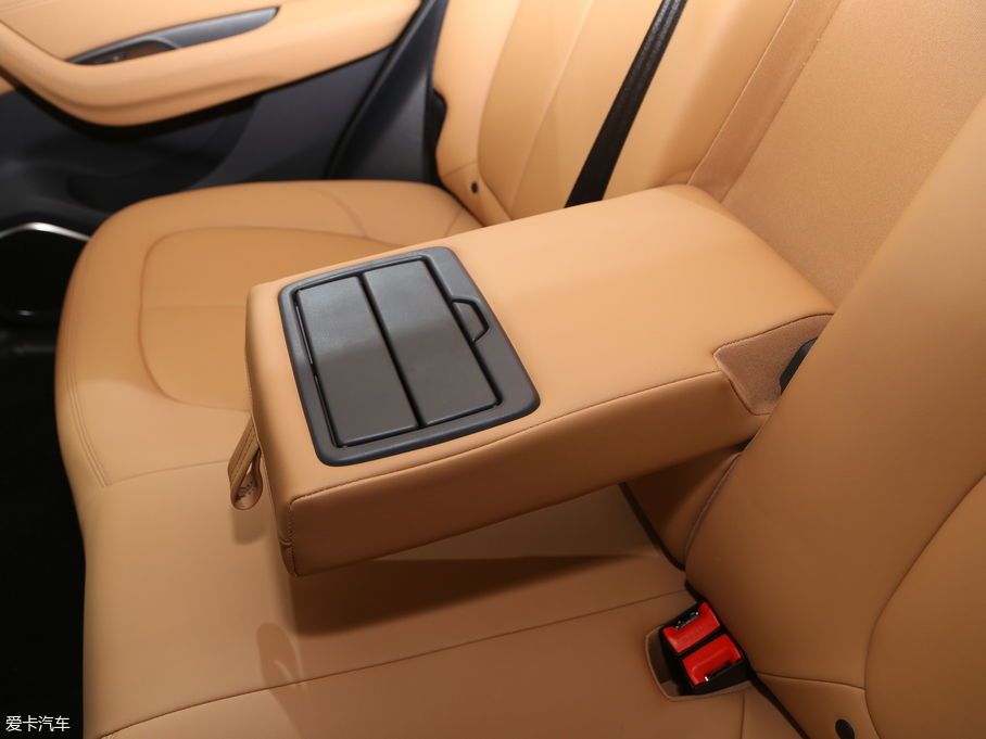 2018AV7 280T Ԅ(dng)Ş 5 V