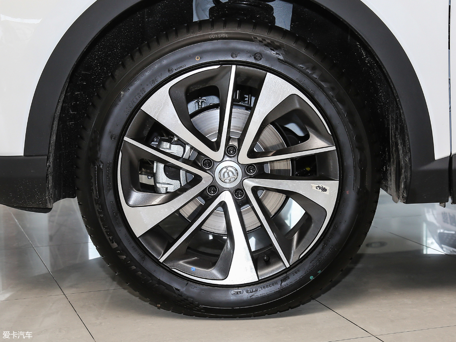 2018AV7 280T ԄӺA 5 V