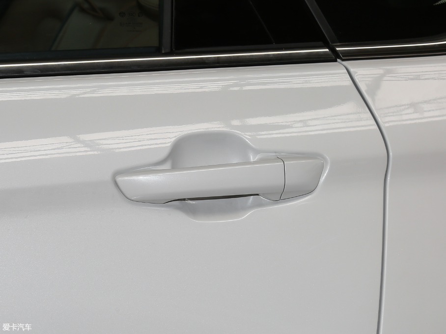 2018AV7 280T ԄӺA 5 V