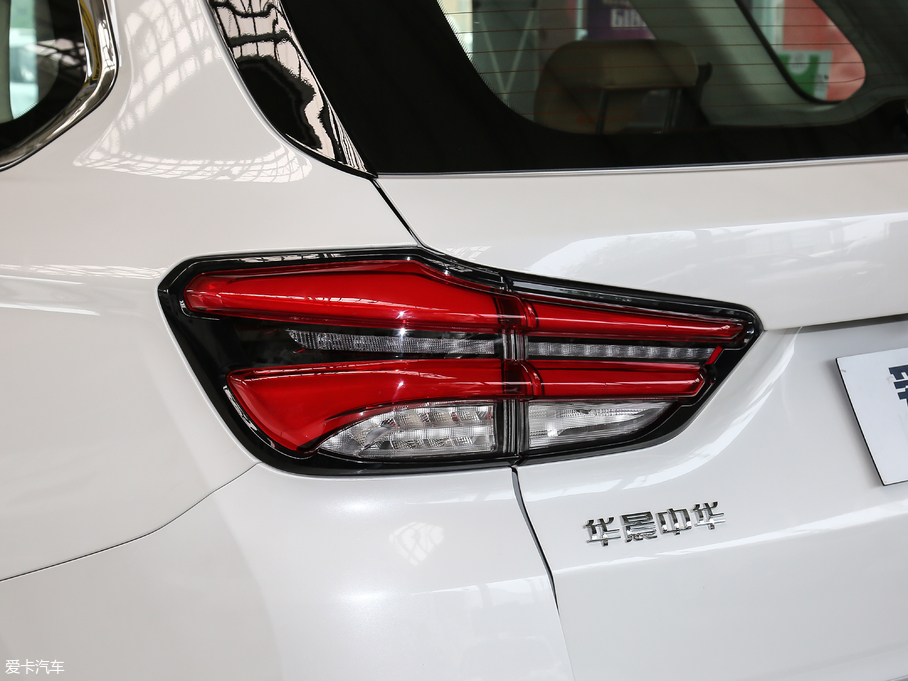 2018AV7 280T ԄӺA 5 V