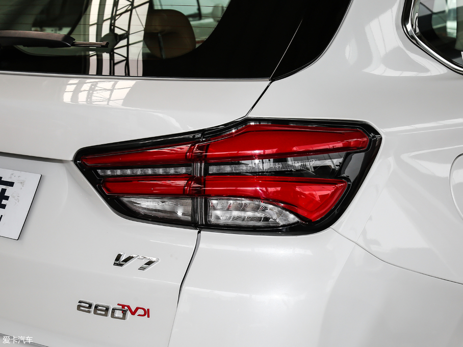 2018AV7 280T ԄӺA 5 V