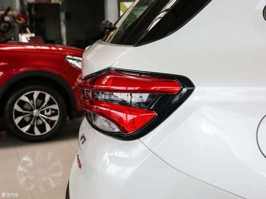 2018AV7 280T ԄӺA 5 V