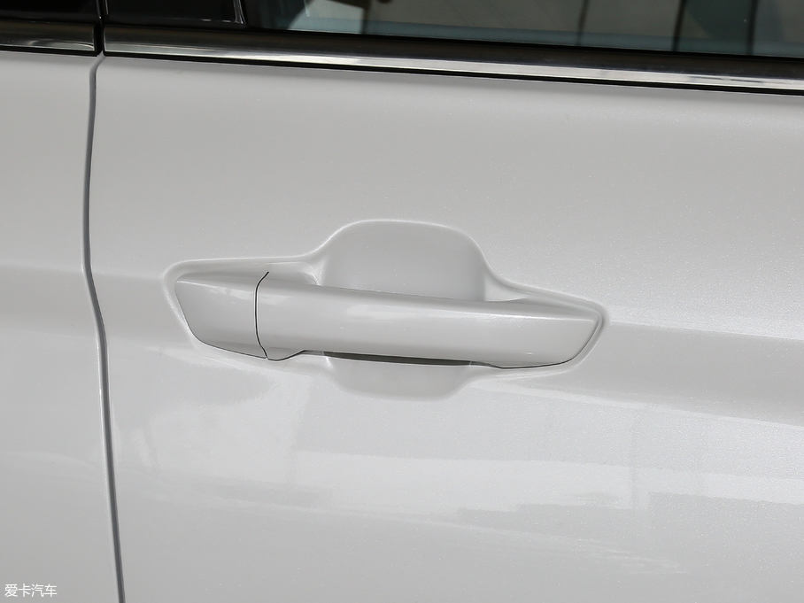 2018AV7 280T ԄӺA 5 V