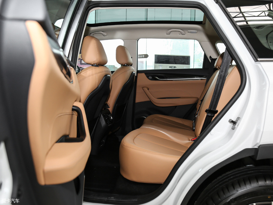 2018AV7 280T ԄӺA 5 V