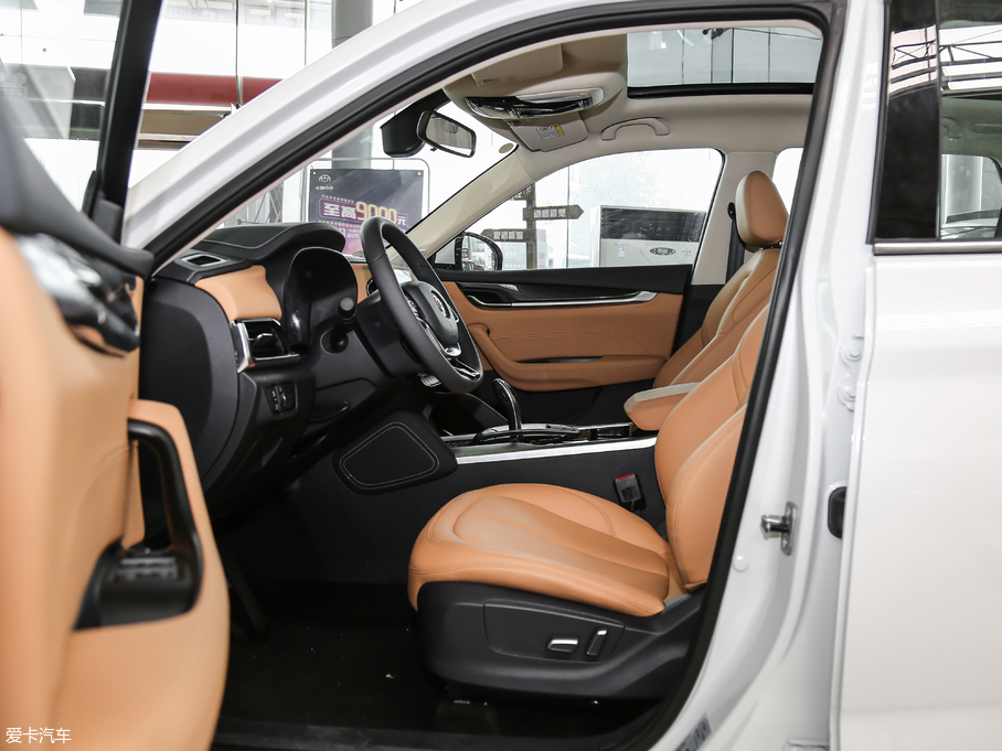 2018AV7 280T ԄӺA 5 V