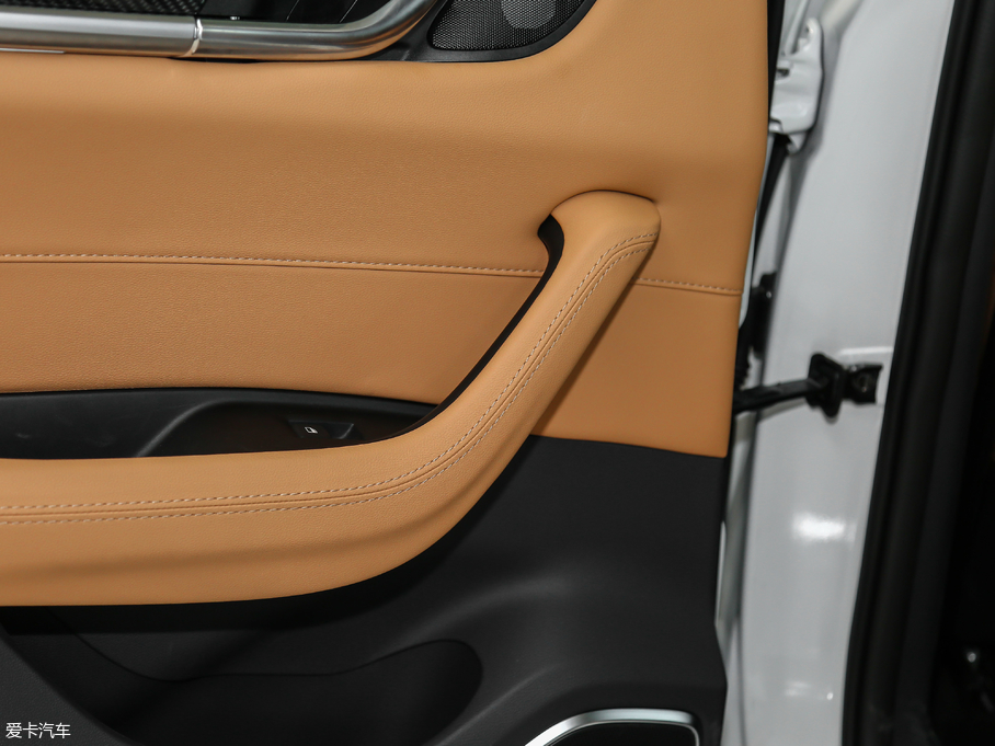 2018AV7 280T ԄӺA 5 V