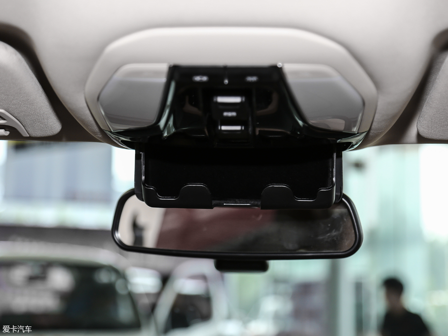 2018AV7 280T ԄӺA 5 V