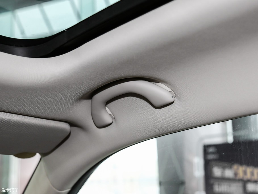 2018AV7 280T ԄӺA 5 V