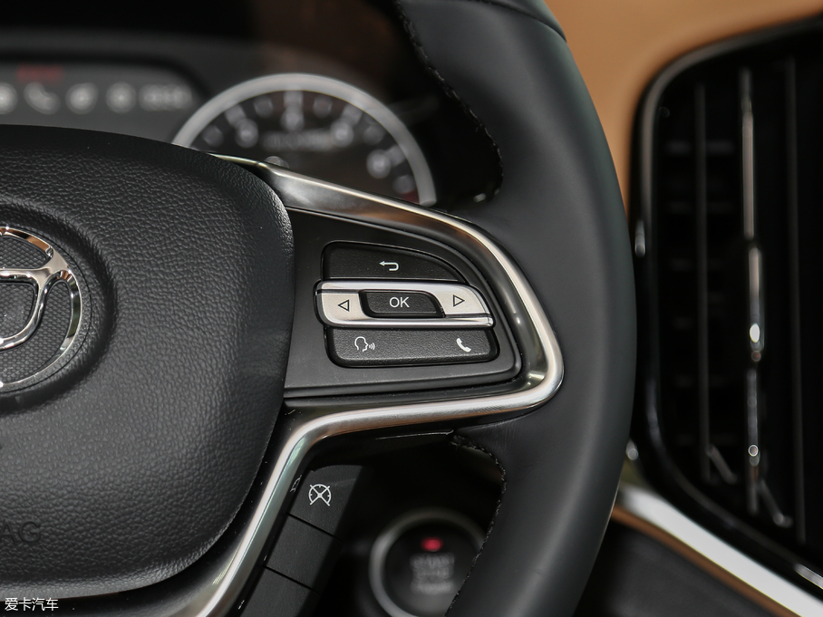 2018AV7 280T ԄӺA 5 V