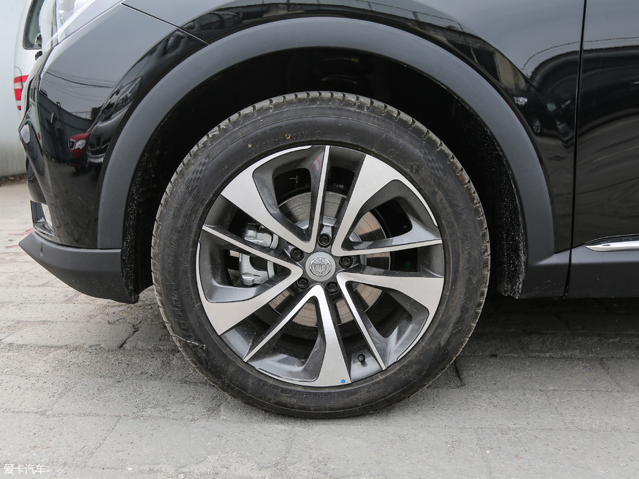 2018AV7 280T ԄF 5 V