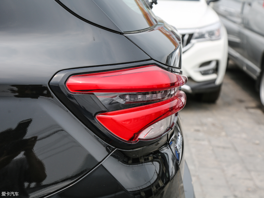 2018AV7 280T ԄF 5 V