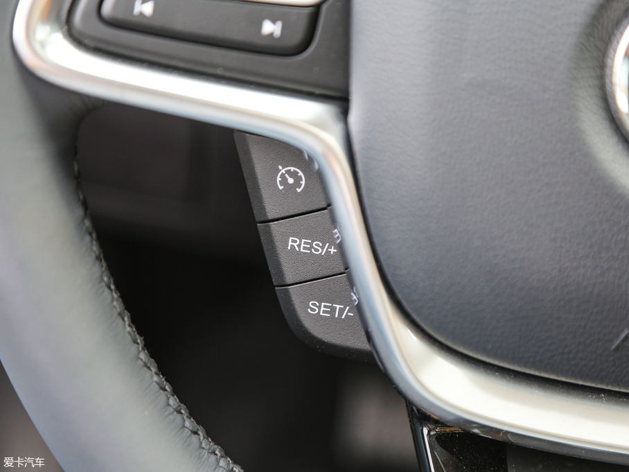 2018AV7 280T ԄF 5 V