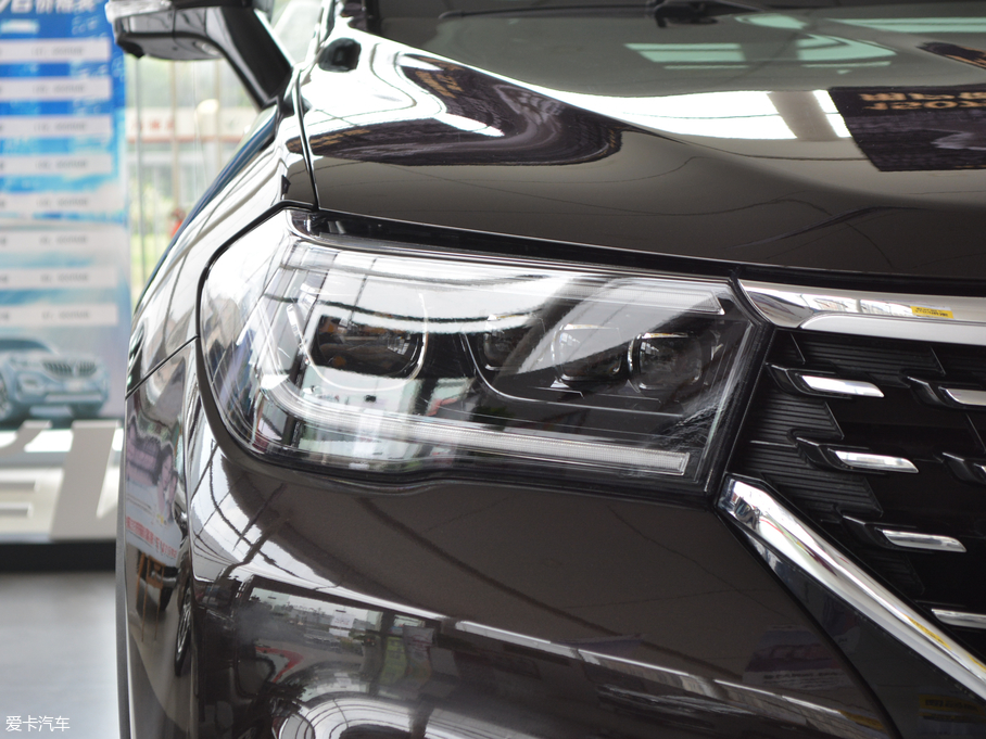 2018AV7 280T ԄF 5 V