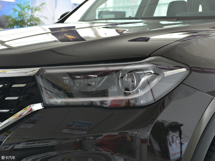 2018AV7 280T ԄF 5 V