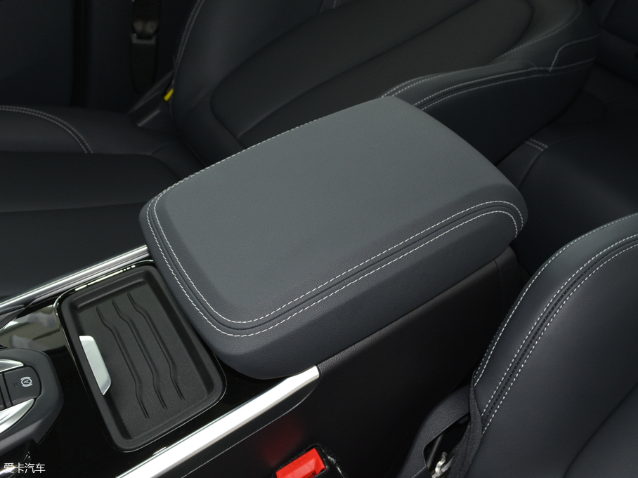 2018AV7 280T ԄF 5 V