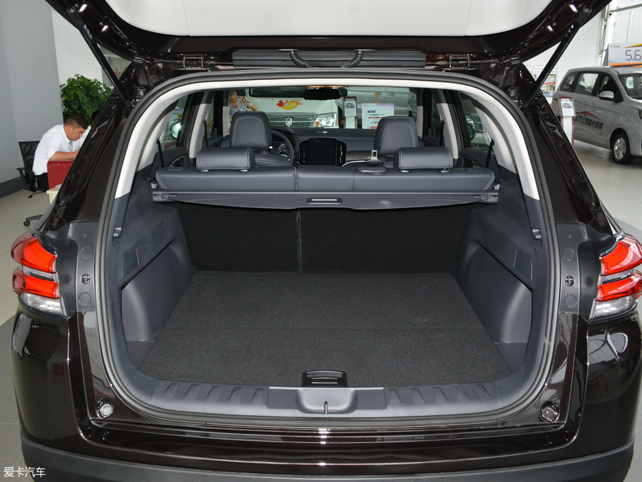 2018AV7 280T ԄF 5 V