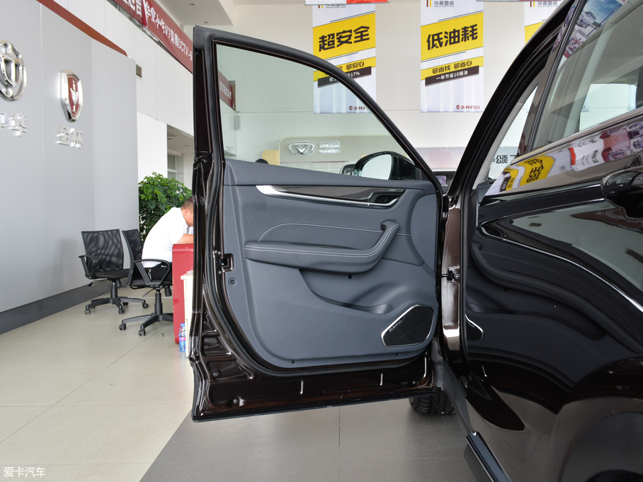 2018AV7 280T ԄF 5 V