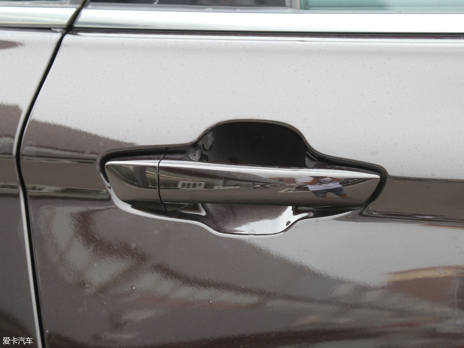 2018AV7 280T ԄӺA 5 V