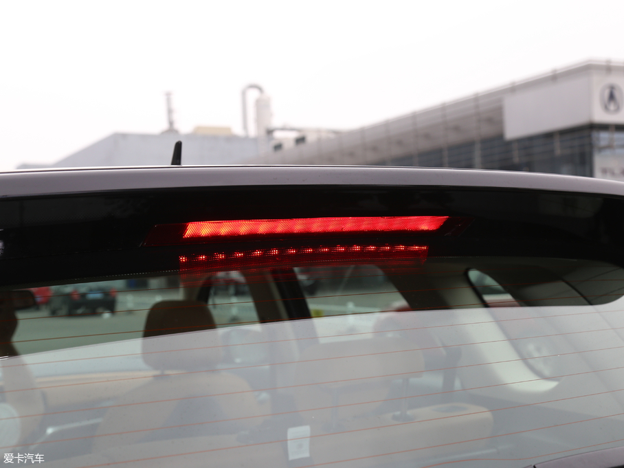 2018AV7 280T ԄӺA 5 V