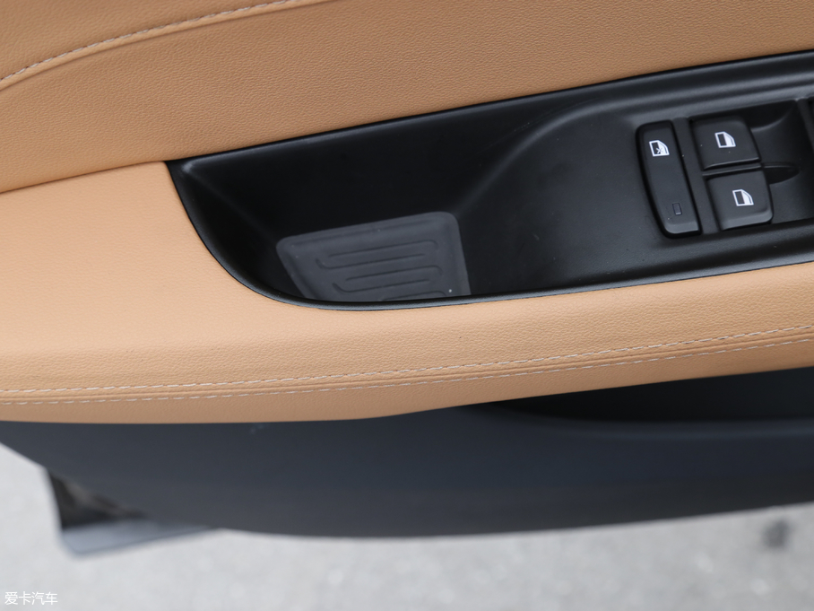 2018AV7 280T ԄӺA 5 V