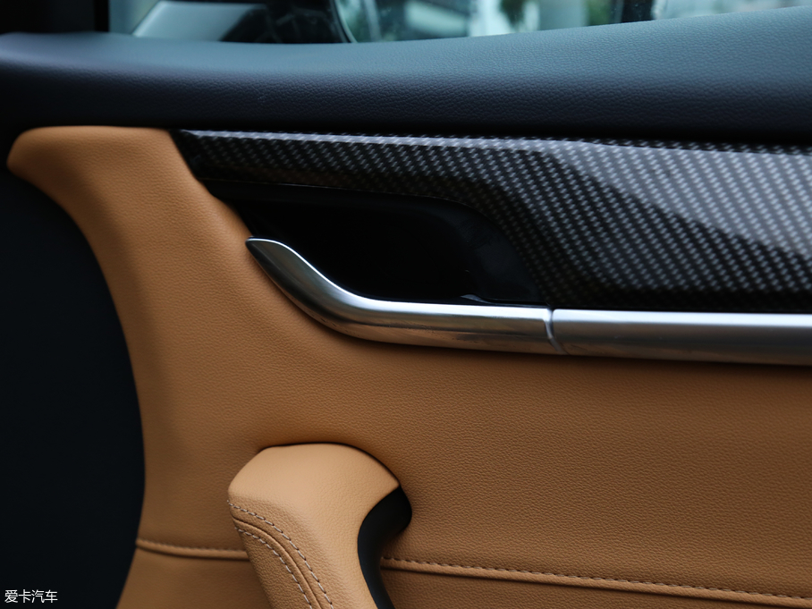 2018AV7 280T ԄӺA 5 V