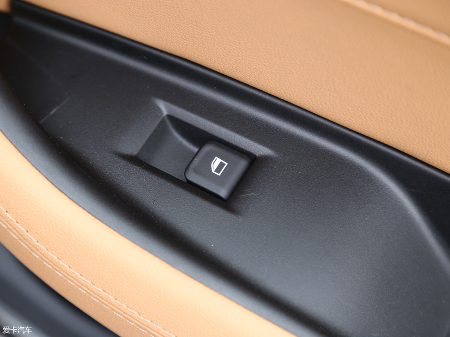 2018AV7 280T Ԅ(dng)A 5 (gu)V