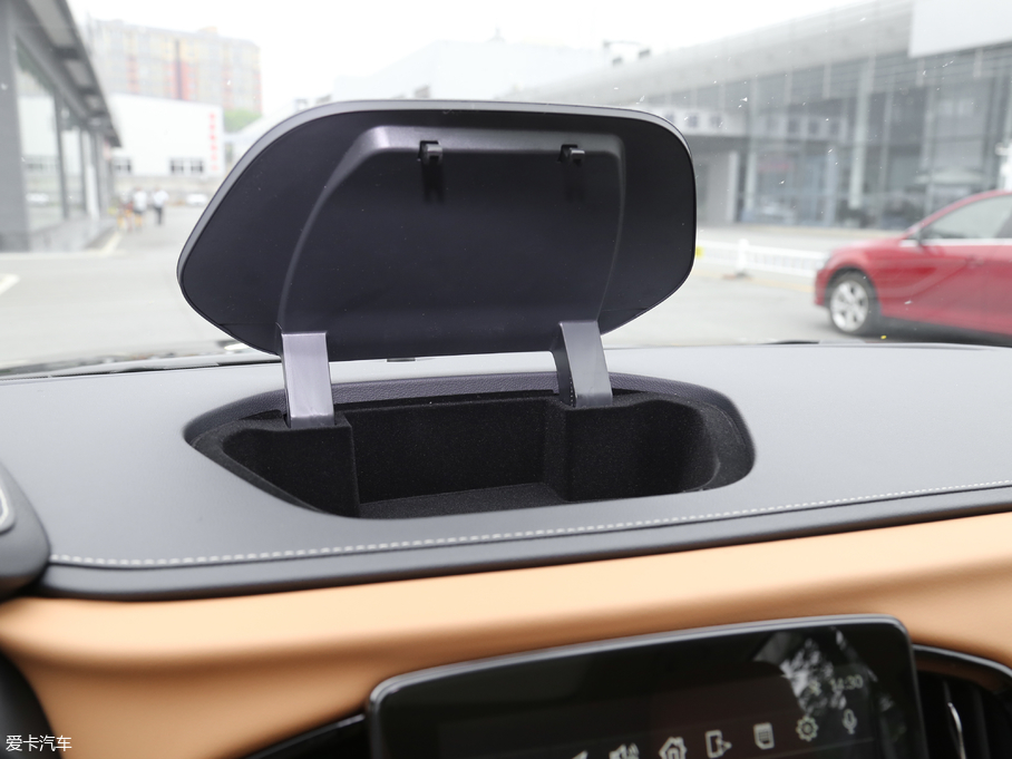 2018AV7 280T ԄӺA 5 V