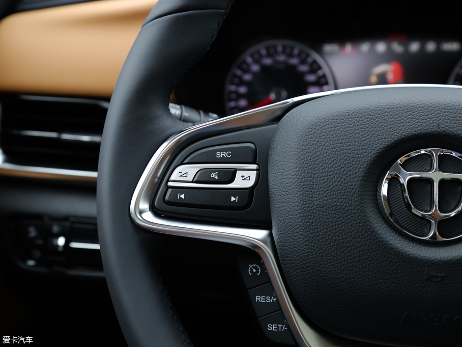 2018AV7 280T ԄӺA 5 V