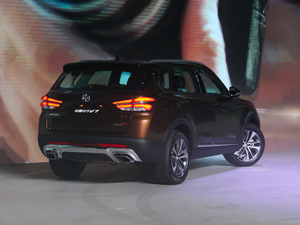 2018280T ԄŞ 7 V w^