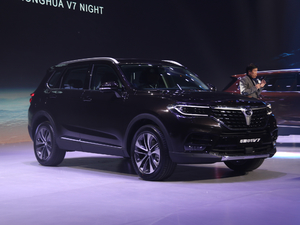 2018280T ԄŞ 7 V w^