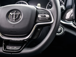 2018280T ԄŞ 5 V п؅^