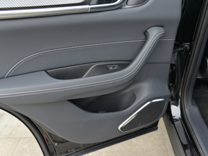 2018280T Ԅ(dng)Ş 5 V п؅^(q)