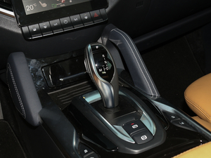 2018280T ԄŞ 5 V QU