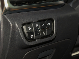 2018280T ԄŞ 5 V п؅^