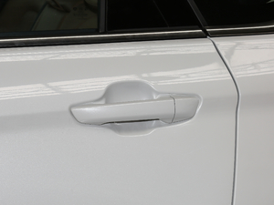 2018280T ԄӺA 5 V ^