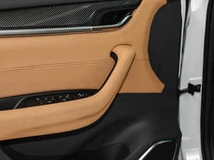 2018280T ԄӺA 5 V g